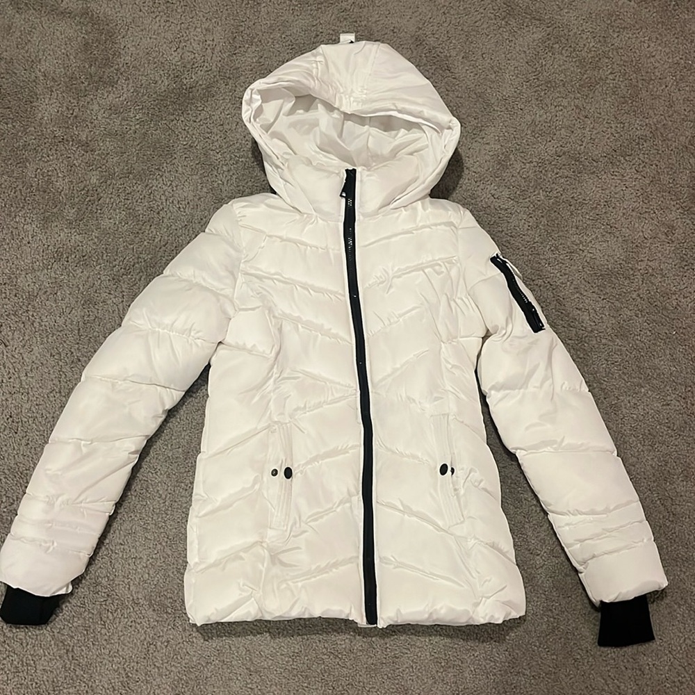 Madden NYC Women’s White Coat Size Small